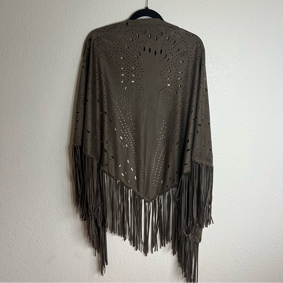 Laser Cut Fringe Faux Suede Shawl Wrap - Picture 3 of 3